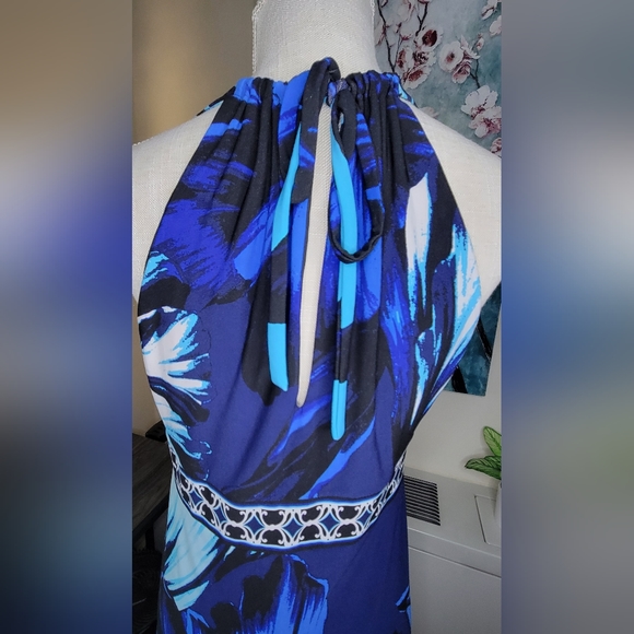 Blue, Black, and White Dress - Picture 7 of 8